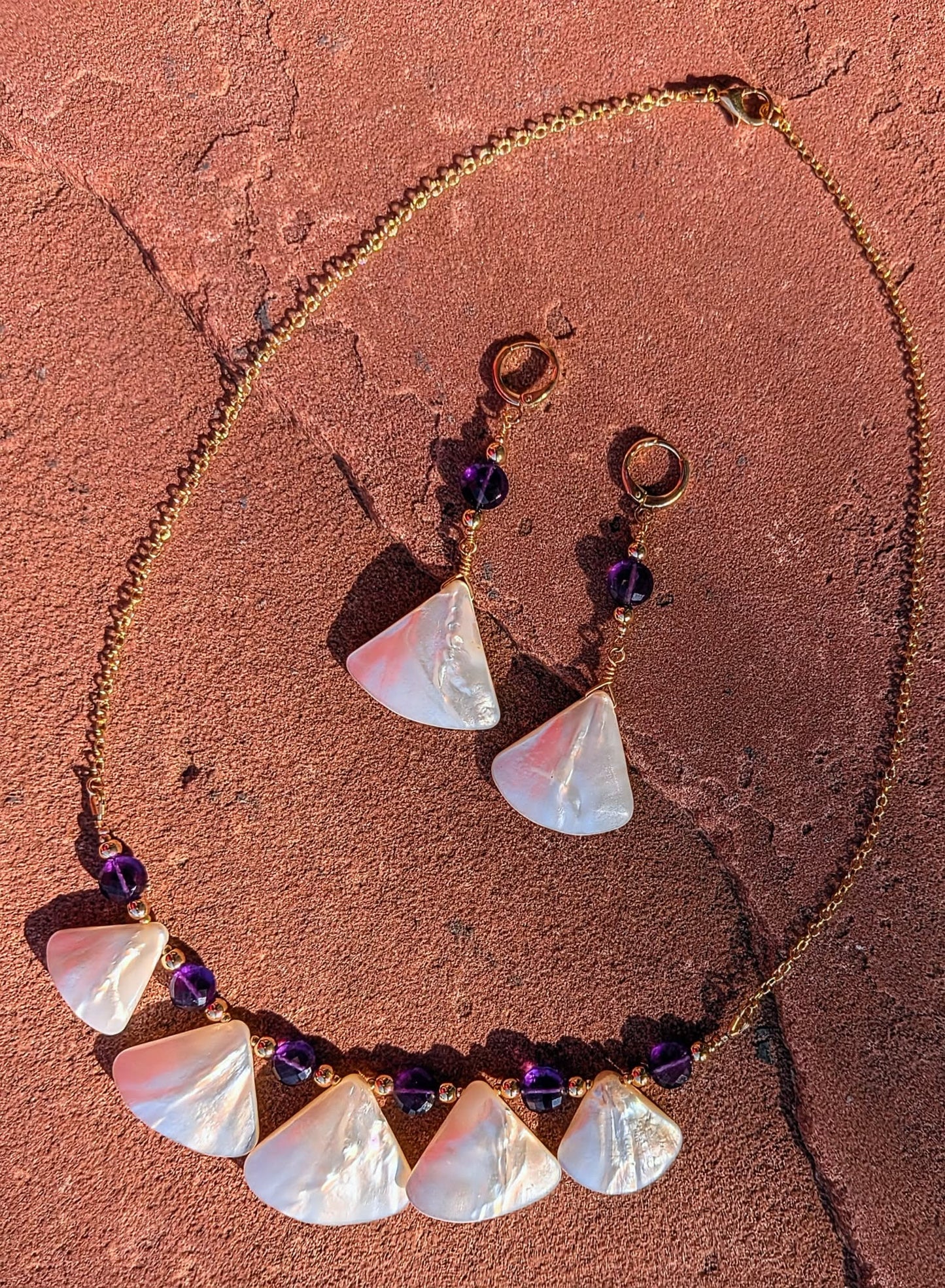 Thetis Necklace and Earrings Set