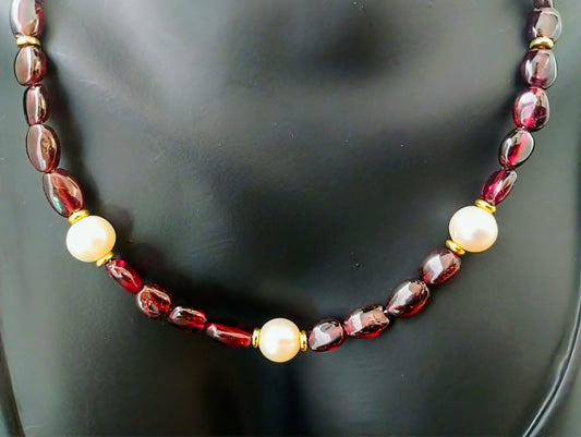 Queen's Progress Garnet Necklace