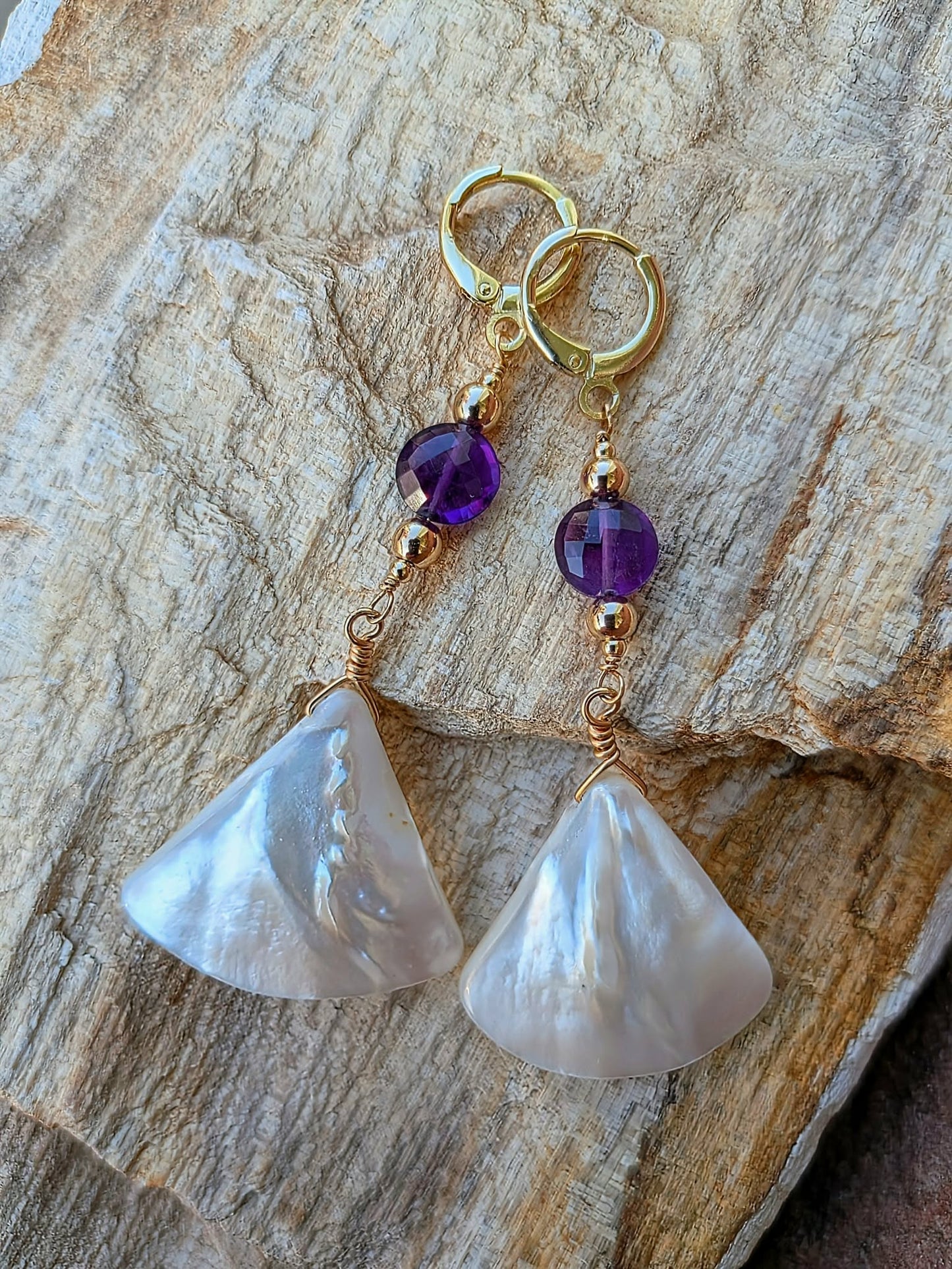 Thetis Necklace and Earrings Set